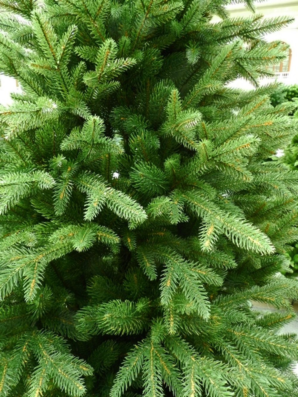 Елка с гирляндой «Эльга» (Литая хвоя) от 1,5 м до 3 м