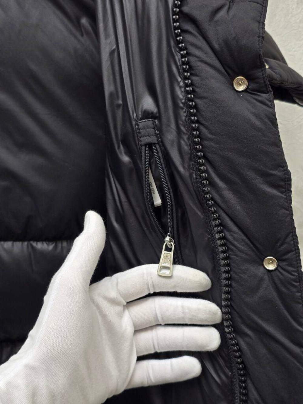 Пуховик Moncler