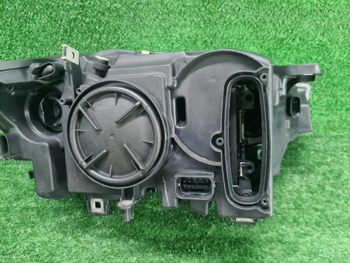 Фара левая BMW X3 F25 X4 F26 (2014-2017) ксенон