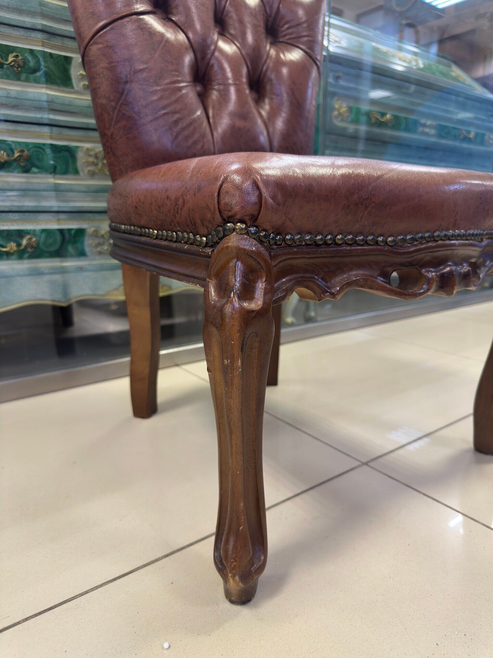 Стул для прихожей