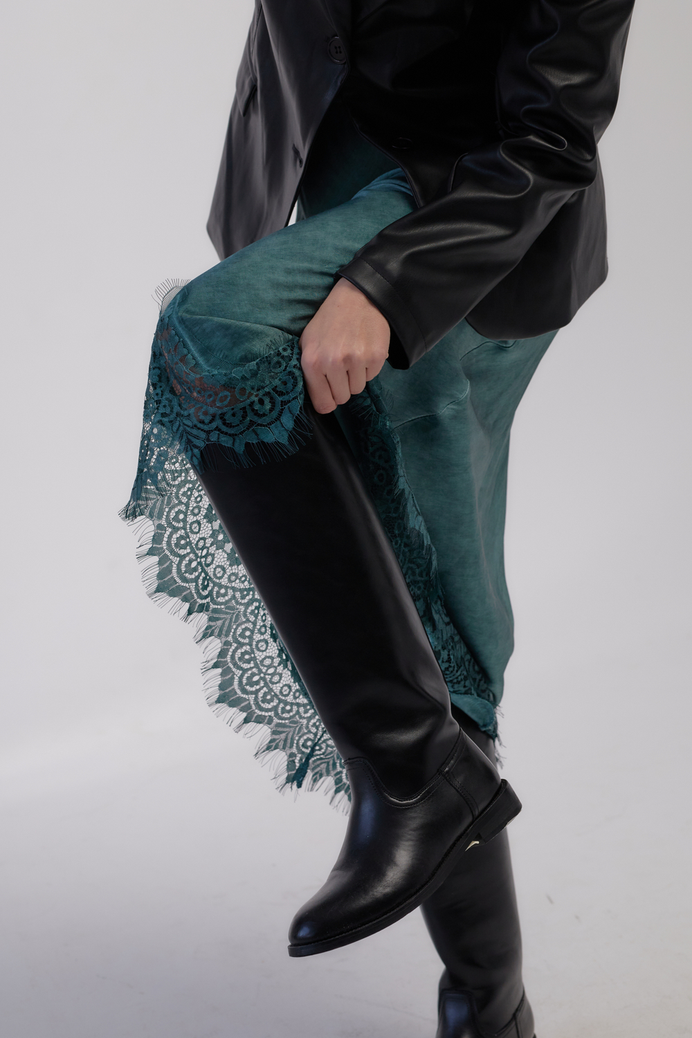 Юбка с кружевом