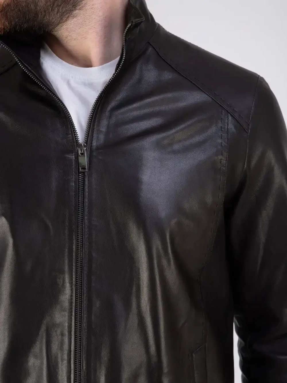 Кожаная куртка демисезонная