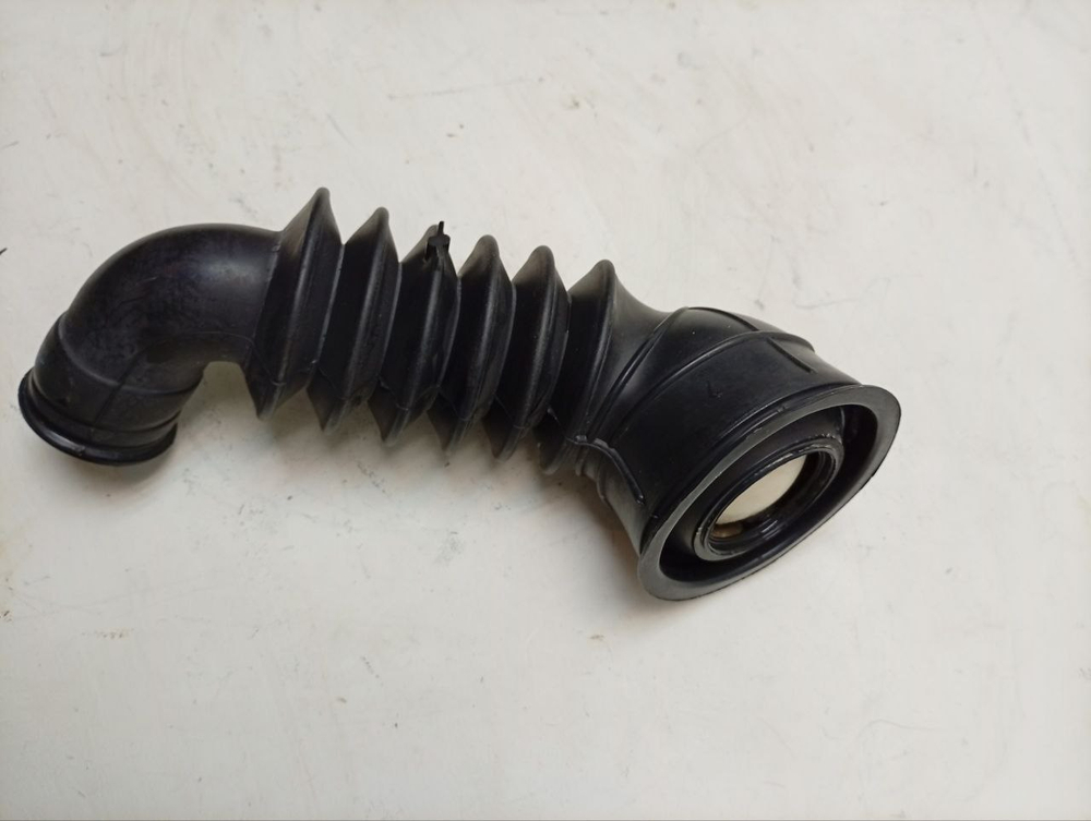 WMSD7105B кт17 Сливной патрубок стиральной машины Ariston Indesit 174003025 б/у