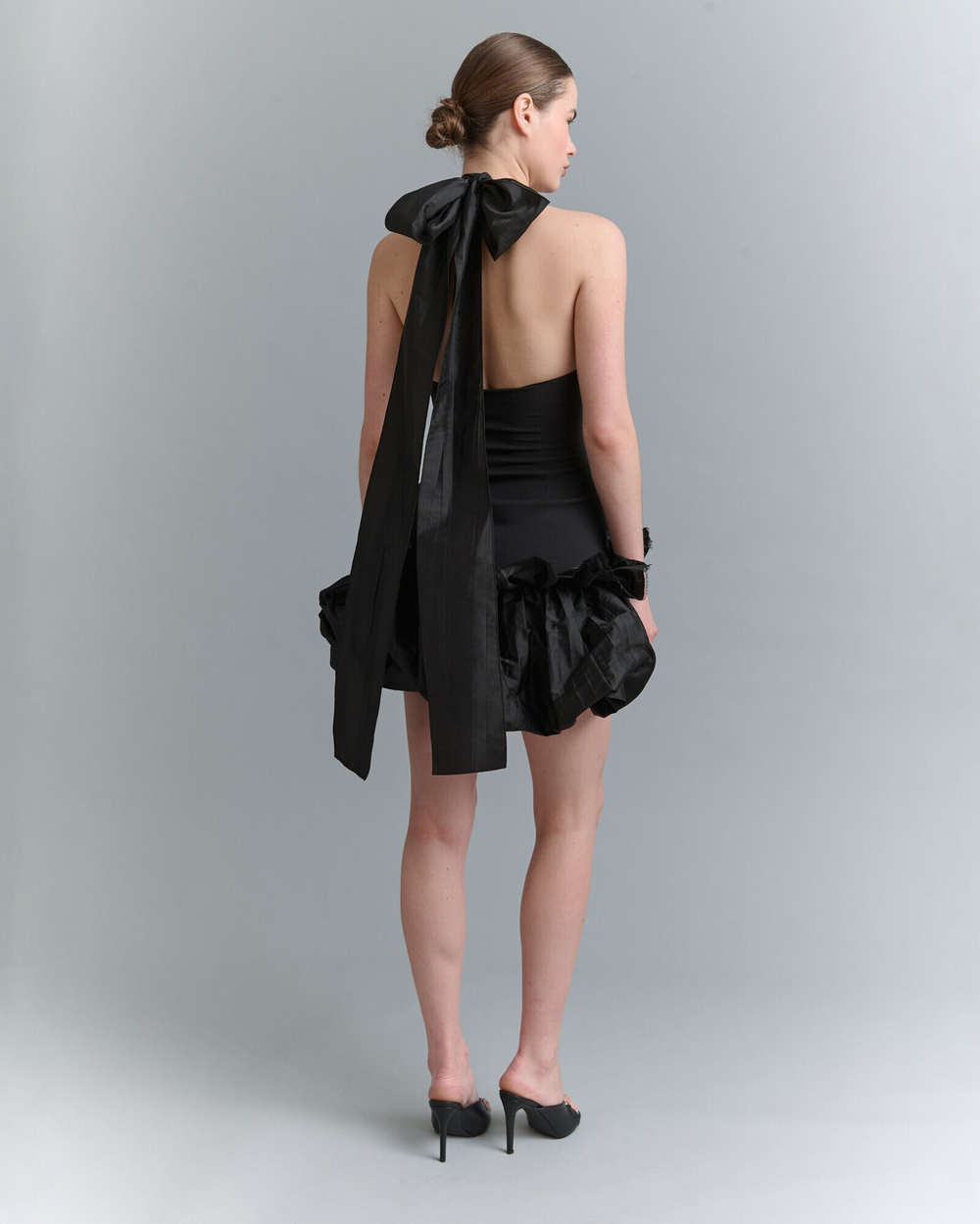 Платье с оборками и прозрачным подъюбником