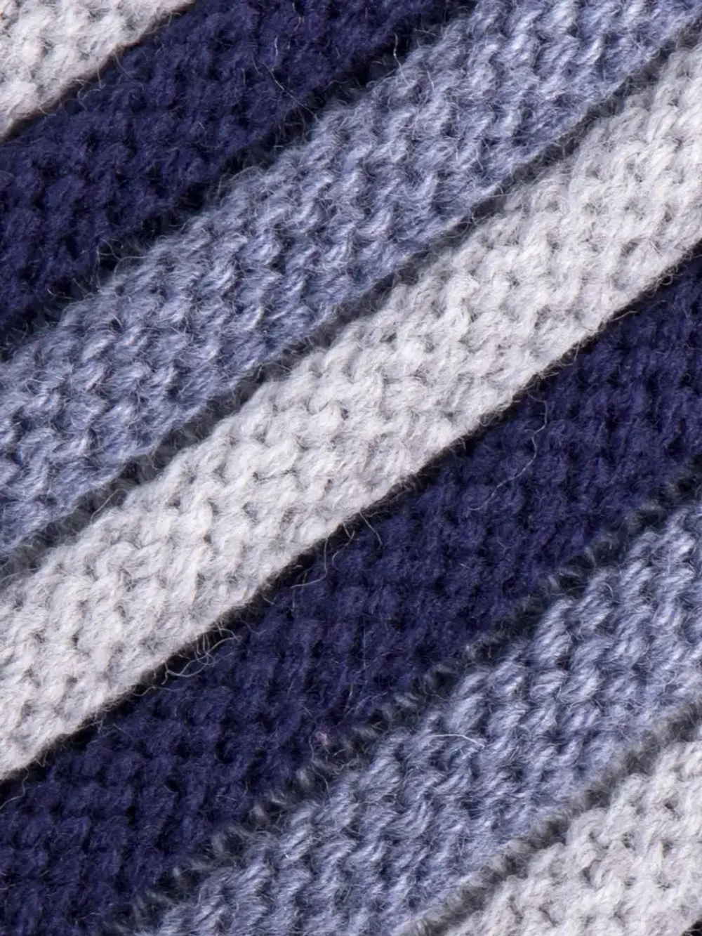 Шапка вязаная зимняя для детей