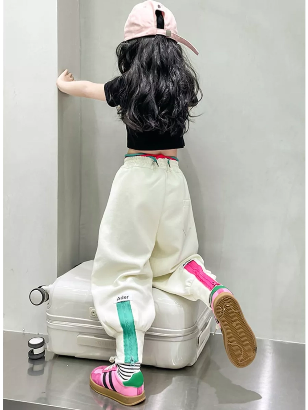 Джоггеры спортивные с цветными замками