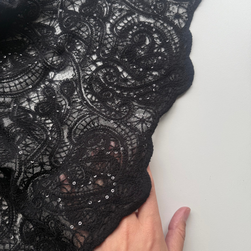 Вышивка с пайетками (Черная)