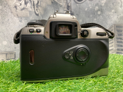 Nikon F80