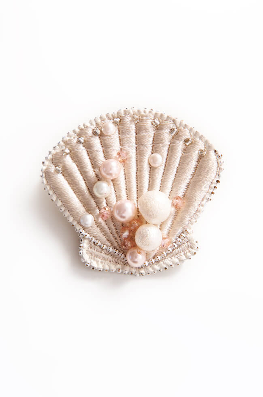 8412 Брошь (кремовый)