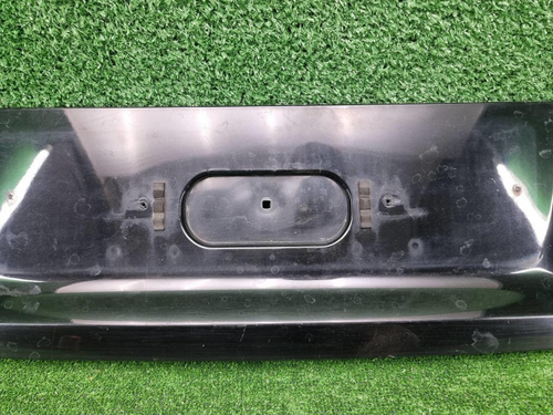 Накладка крышки багажника BMW 7er G11 (2015-2022)