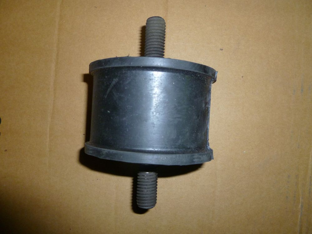 Амортизатор (84 х55х2Ш М14х36) платформы двигателя VP175H /Vibration Damper