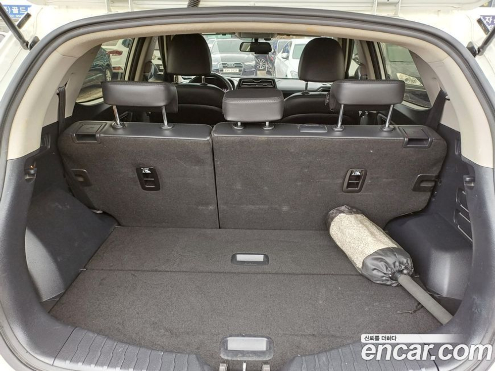 KG Mobility (Ssangyong) Very New Tivoli Бензин 1.5 2WD (11.2019)