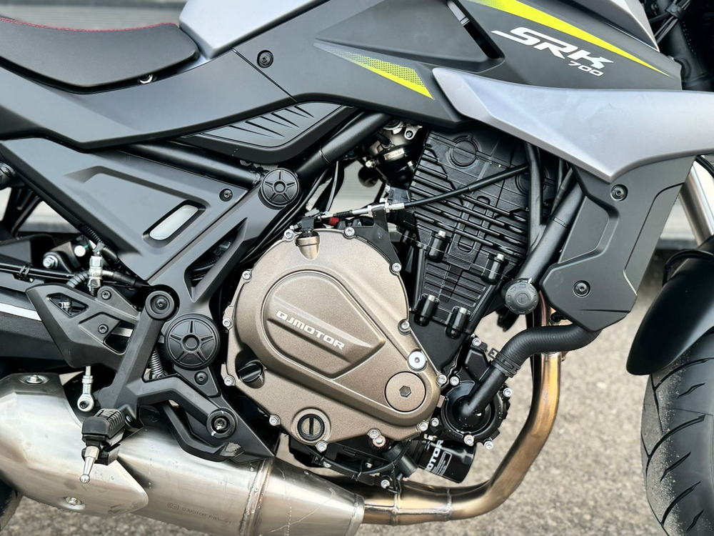 QJMOTOR SRK 700 (Серый)