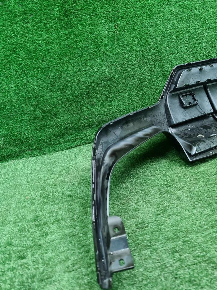 Юбка заднего бампера Lamborghini Urus (2017-н.в.)