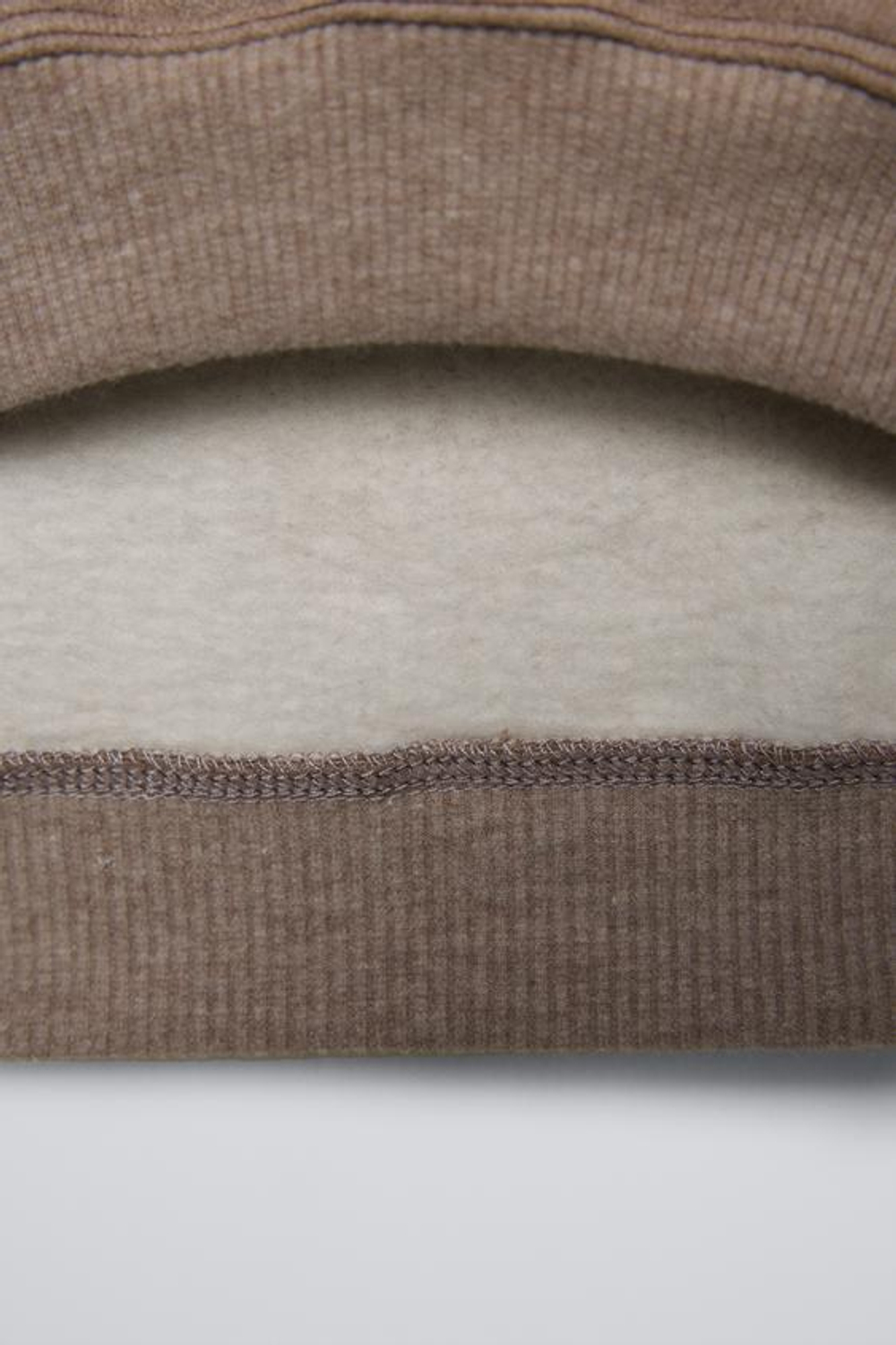 ZARA ОДНОТОННАЯ ТОЛСТОВКА, СЕРОВАТО-КОРИЧНЕВЫЙ