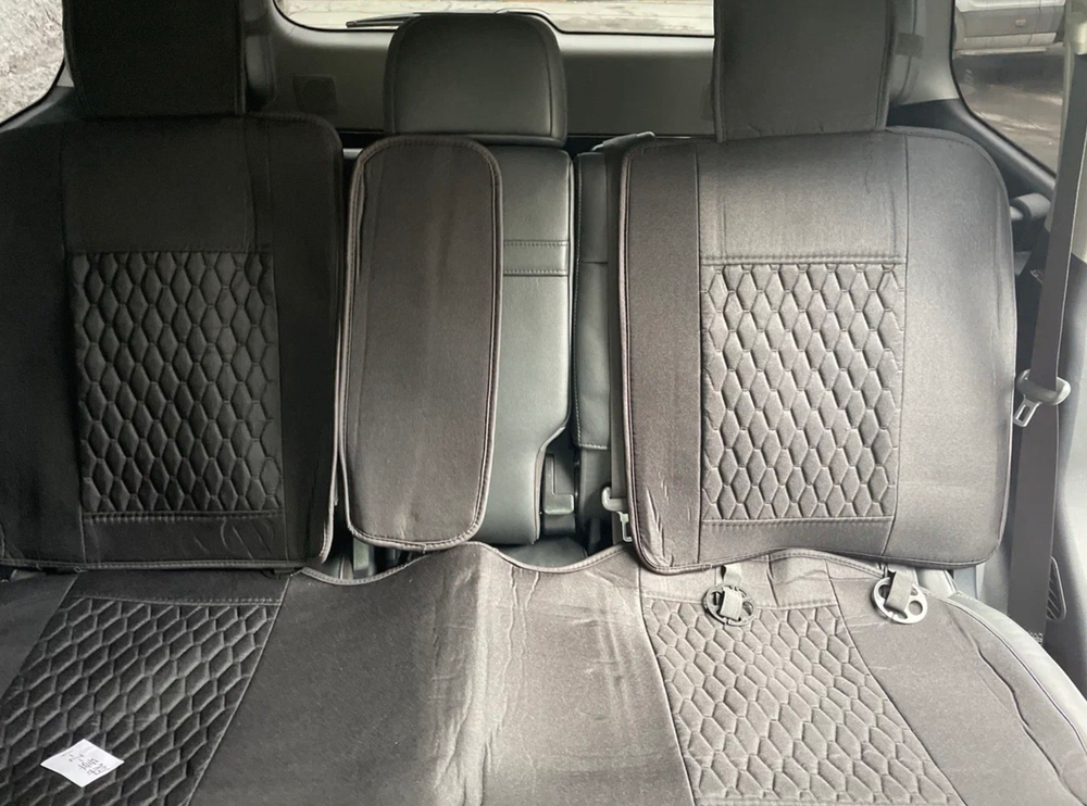 NN - 82 Черный / Комплект чехлов на сиденья, ткань черная, строчка черная, 5 предметов, серия: шарм (за комплект)