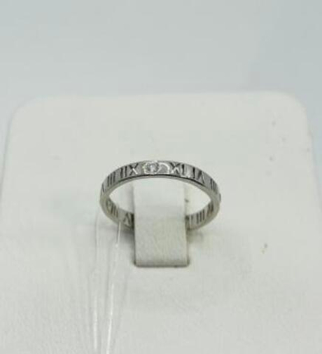 Кольцо из серебра с фианитами