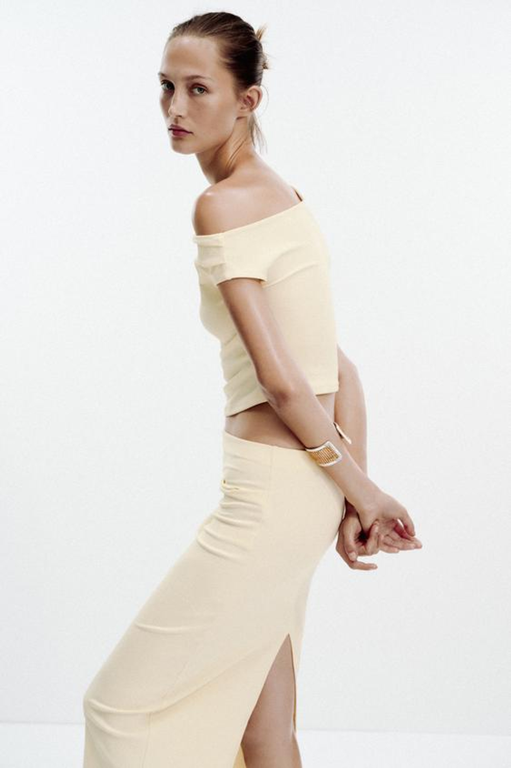 ZARA ЮБКА МИДИ ТЕКСТУРНАЯ, ЖЕЛТЫЙ