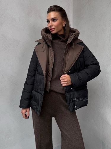 Черно-шоколадный пуховик с капюшоном