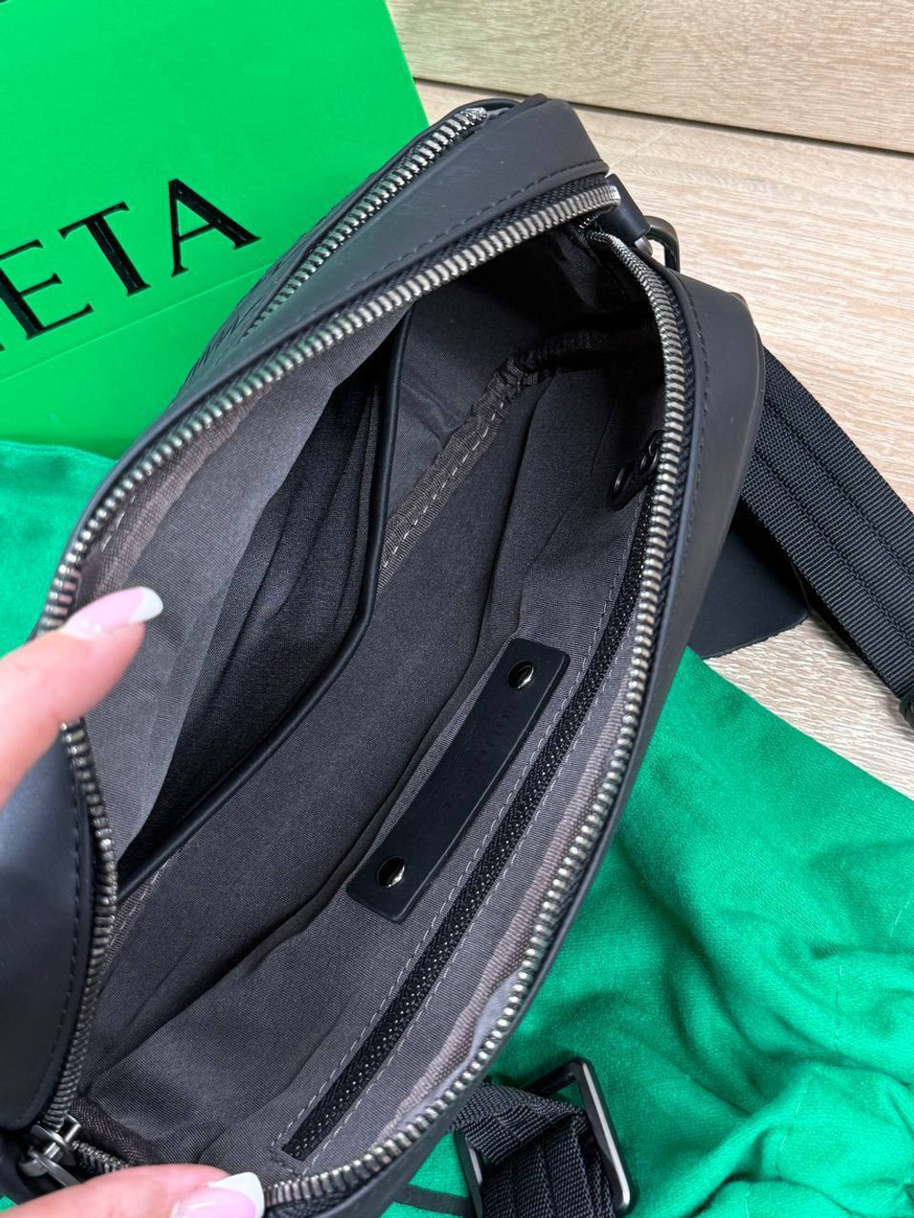 Сумка-мессенджер Bottega Veneta
