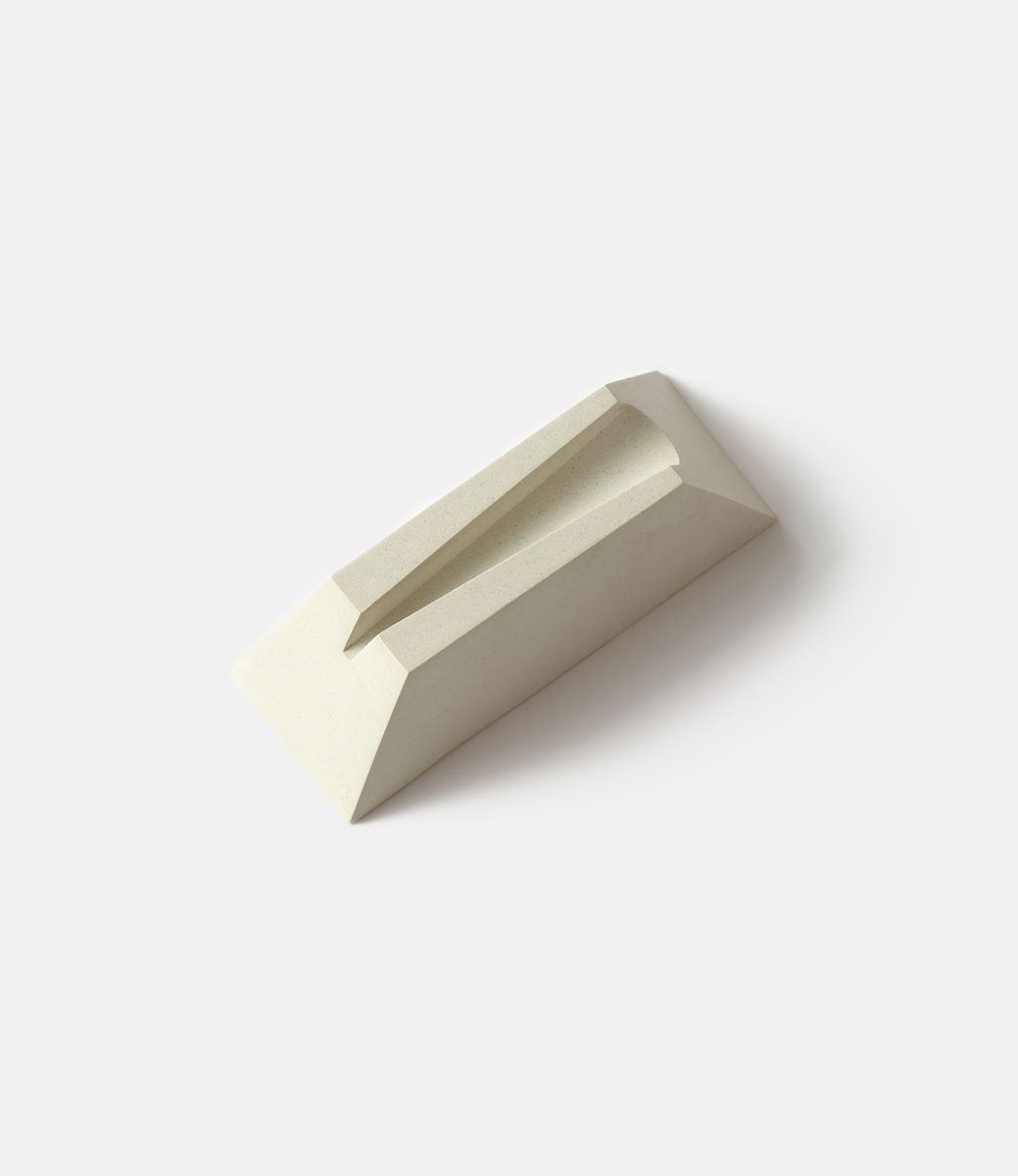 Craighill Desk Knife Plinth White — подставка для ножа: белый