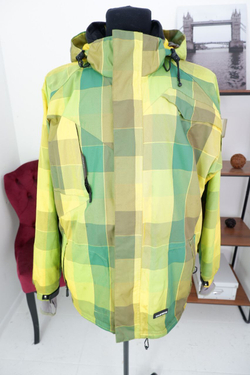 Куртка Chanex яркого цвета 52 размер