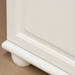 Комод белый 2 двери Харви из массива сосны с филенкой для спальни и кухни в викторианском стиле, комод деревянный для вещей и одежды на ножках напольный