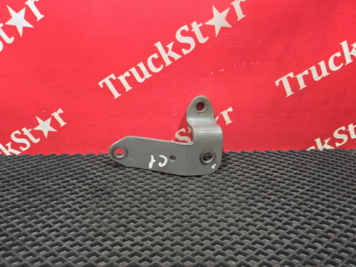 Кронштейн стабилизатора переднего левого 2023 г