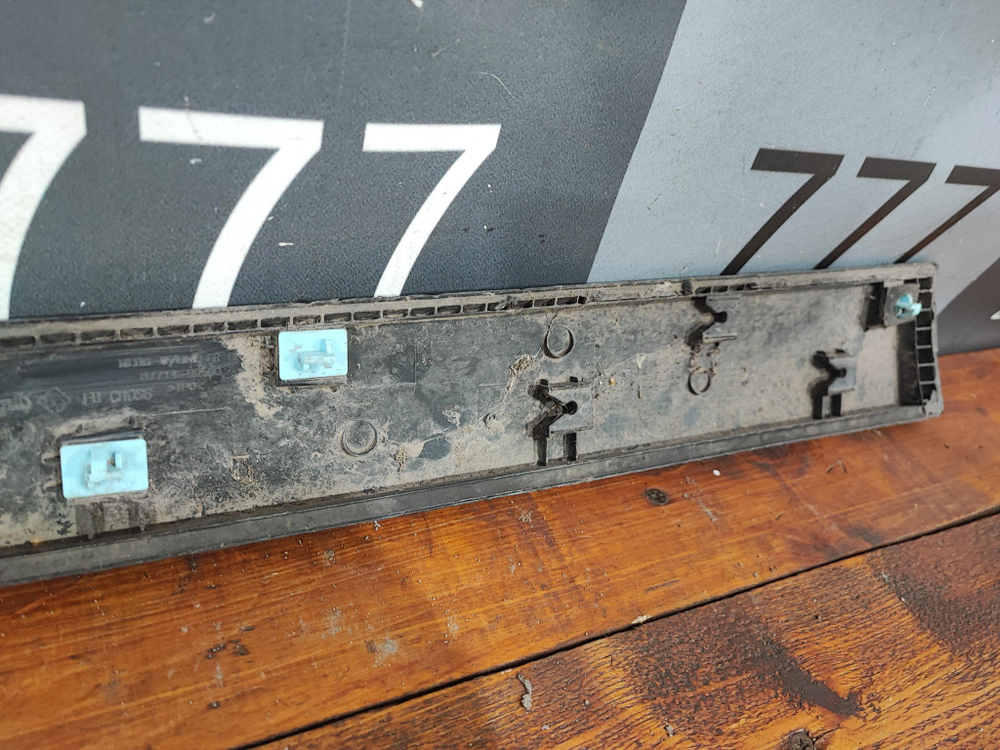 Накладка двери передней правой Kia Rio 4 X-Line 17-22 Б/У Оригинал 87714H0500