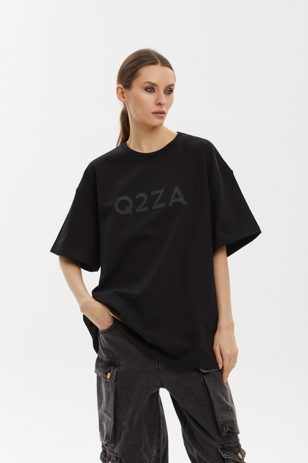 Футболка Q2ZA лого (чёрная)
