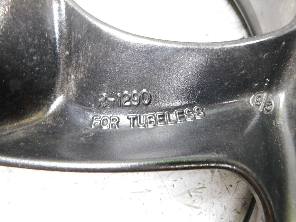 Колесо заднее Kawasaki R17х4,00