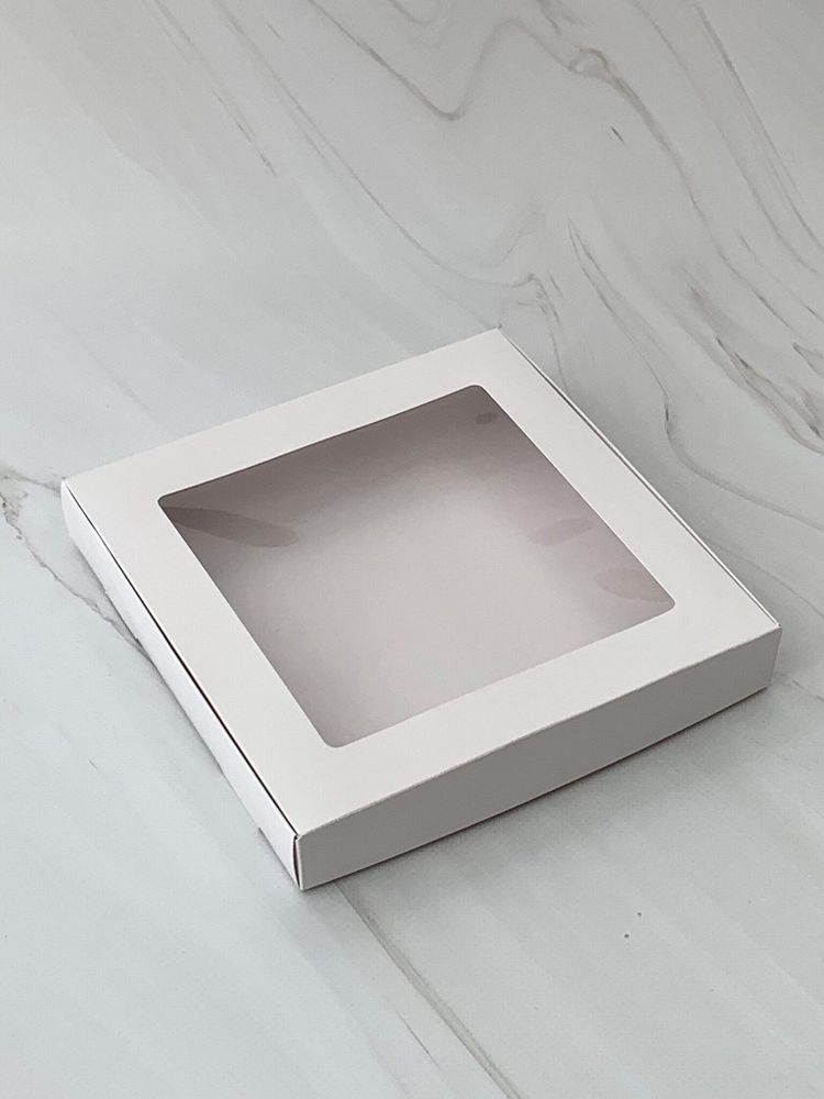Коробка с окном 20*20*4см БЕЛЫЙ КУ-288