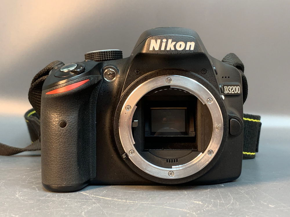 Nikon D3200 body 9423 кадров пробега