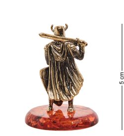 Народные промыслы AM-1937 Фигурка «Рыцарь с щитом» (латунь, янтарь)