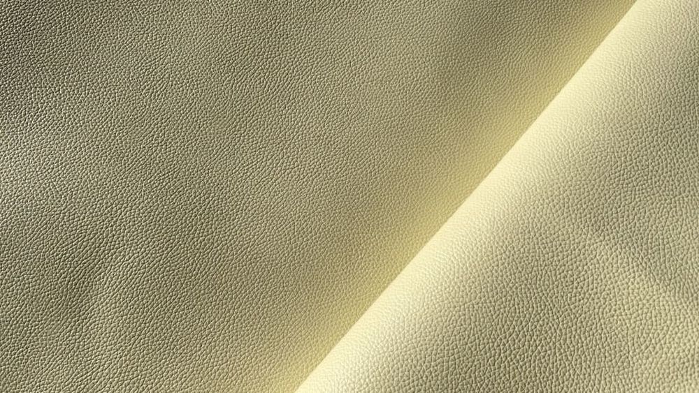 Искусственная кожа  Рио 103-22 молочная