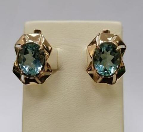 Серьги из золота с аквамарином