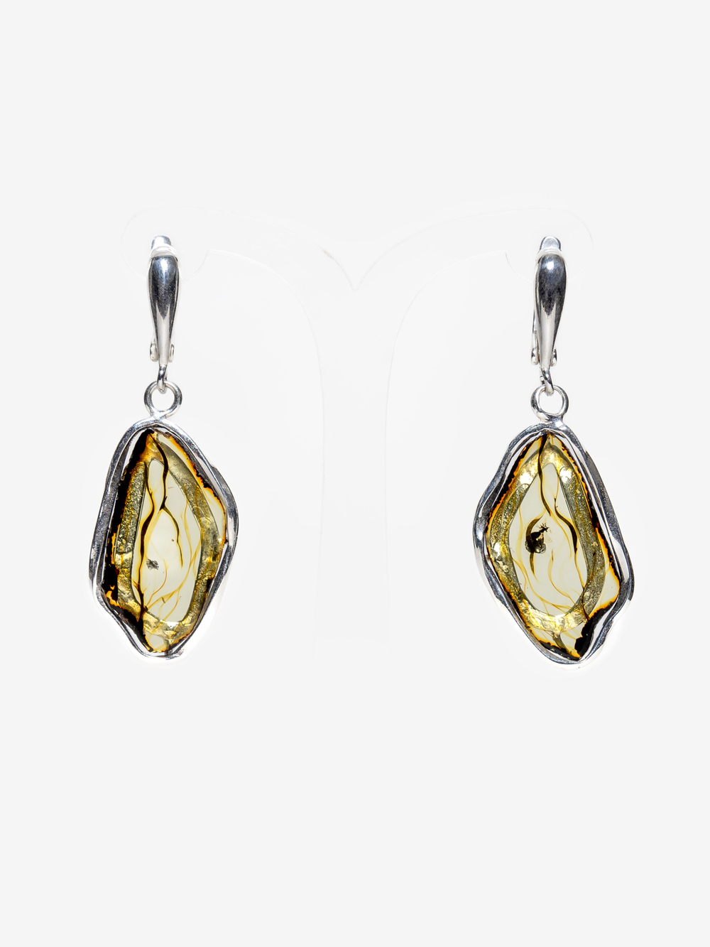 Уникальный комплект из серебра с цельным Калининградским янтарем, серебро 925 пробы