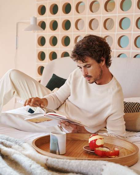 Прикроватная тумбочка Octavia со съемным подносом Ø55х45 см