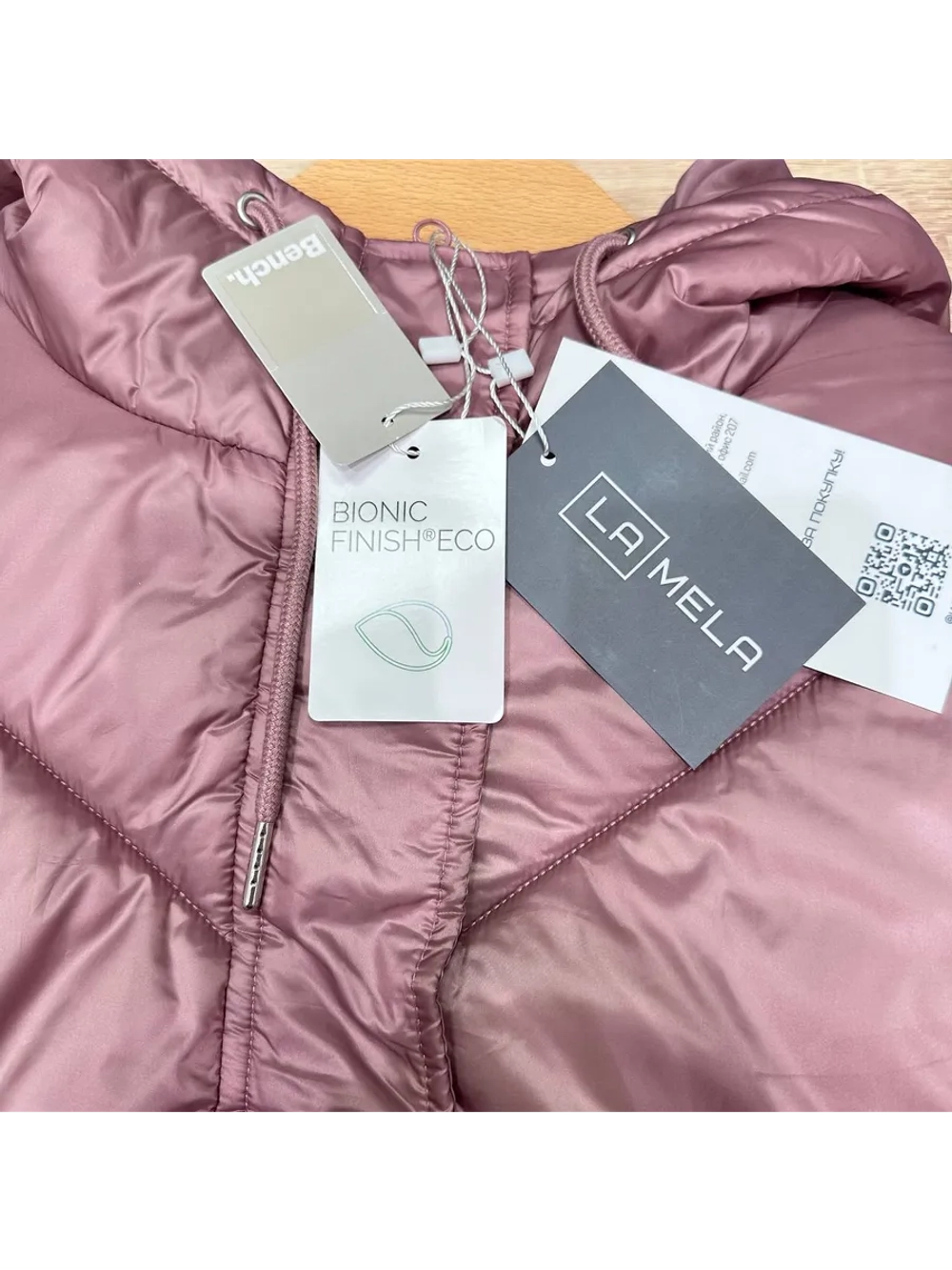 Куртка с капюшоном демисезонная