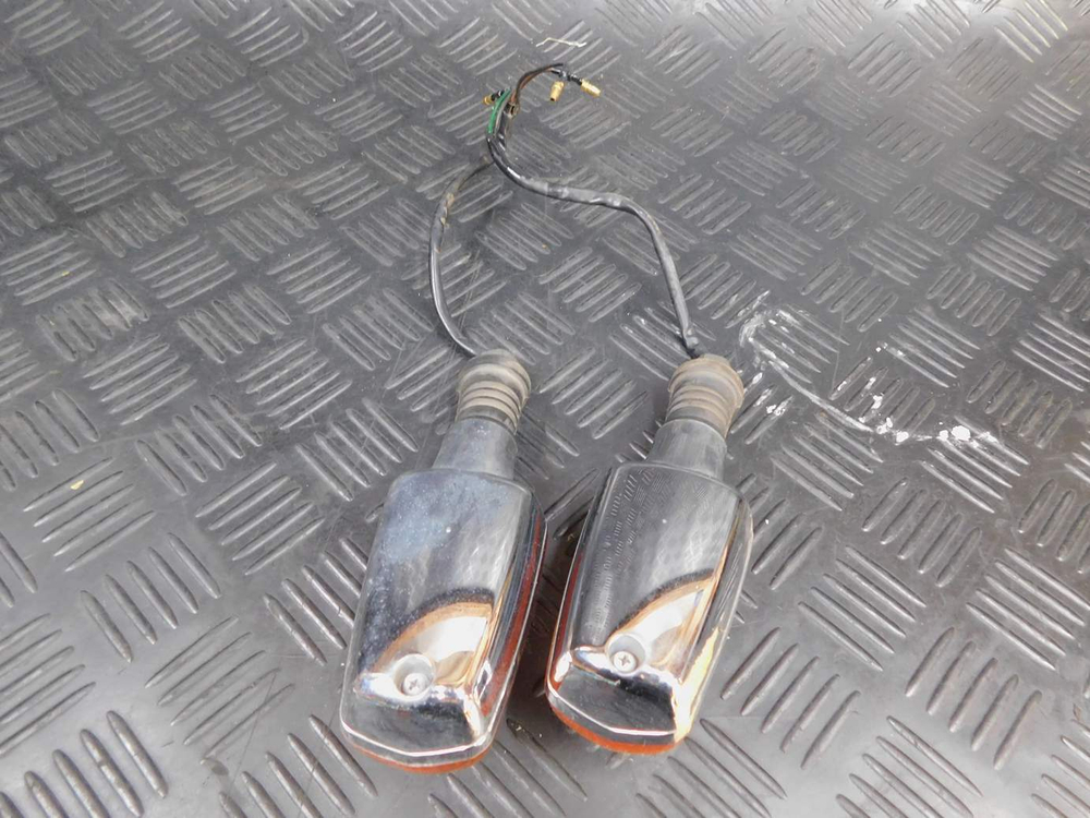 Поворотники задние Yamaha XJR1300 RP03J 2005