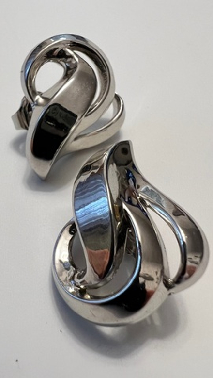 Клипсы Trifari серебряного тона