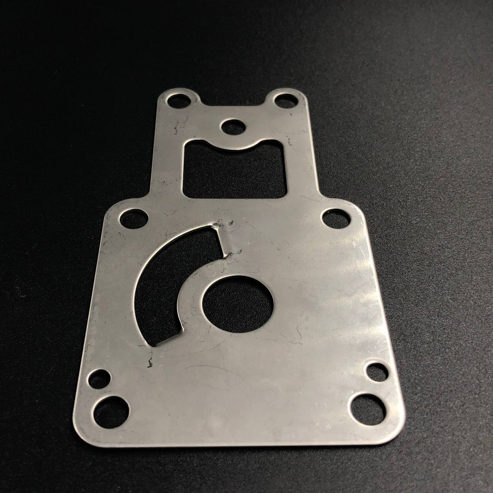 Пластина помпы охлаждения Yamaha F20-25 (Yamaha)