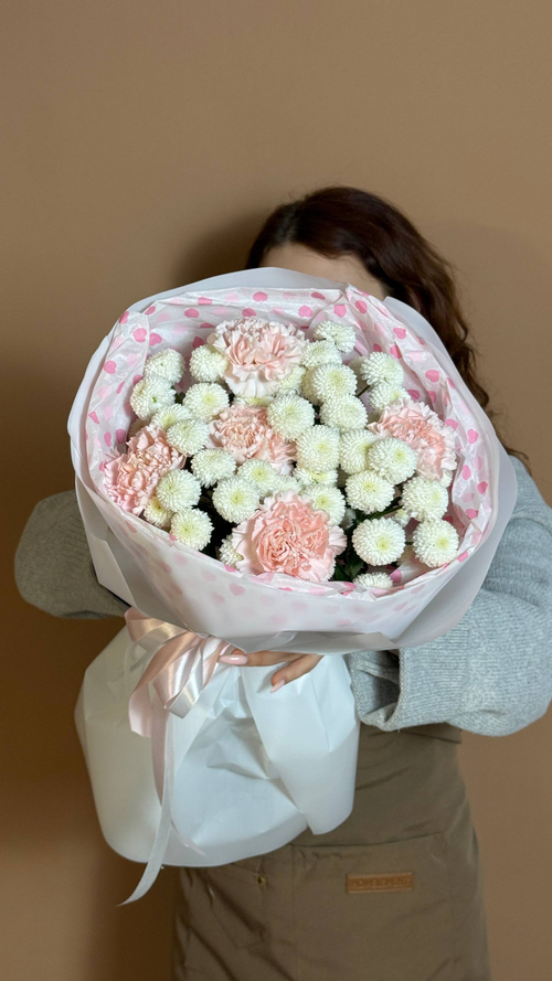 Букет "Маршмеллоу" M, хризантема Ньютон, диантусы