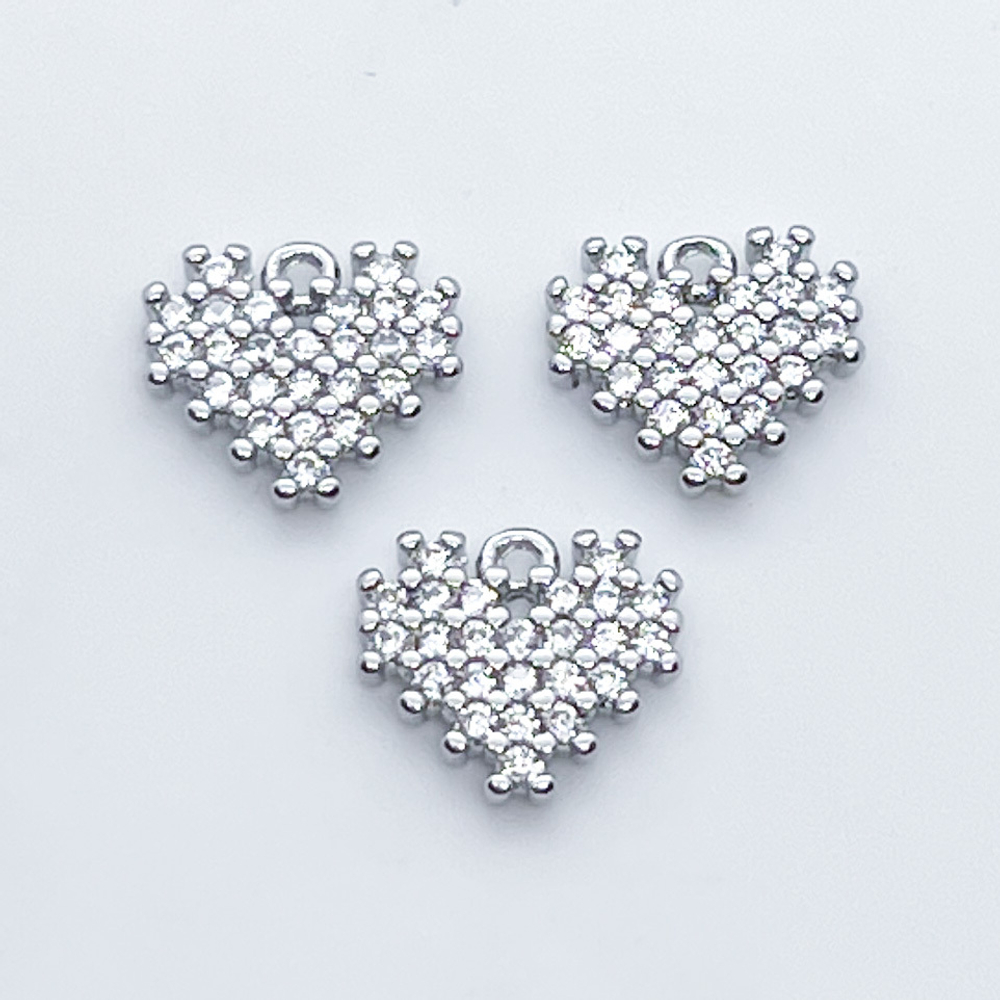 Подвеска Сердце, цвет серебро, фианиты, размер 10*9 мм, цена за 1 шт