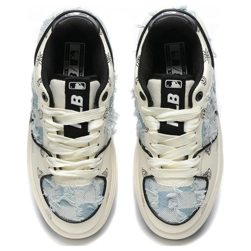 [Customized sneakers] MLB Chunky Liner checkerboard jacquard denim with waist flower pattern, wear-resistant, increased comfort, wrapping, non-slip low-top sneakers for men and women with the same style of white and light blue