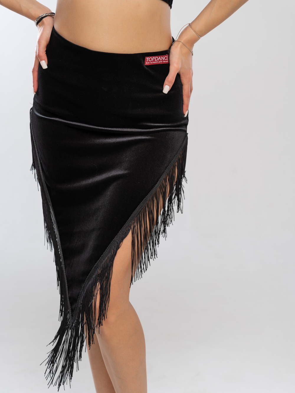 Юбка из бархата с бахромой