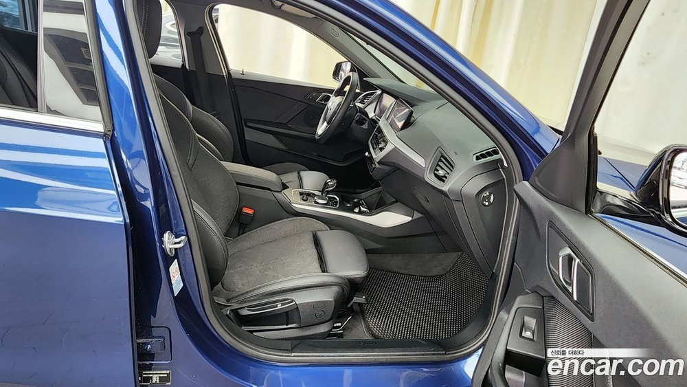 BMW 1 Series (F40) 118d Joy First Editions (02.2021)