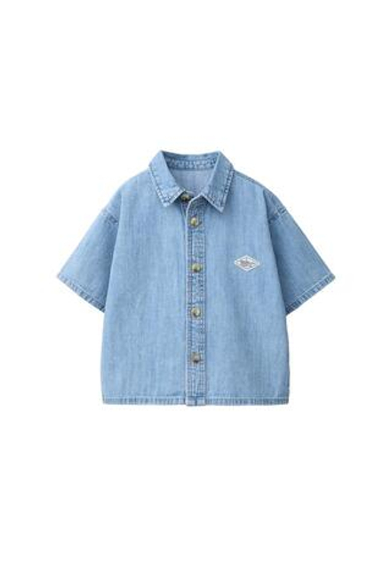 ZARA ДЖИНСОВАЯ РУБАШКА С НАШИВКОЙ, ГОЛУБОЙ