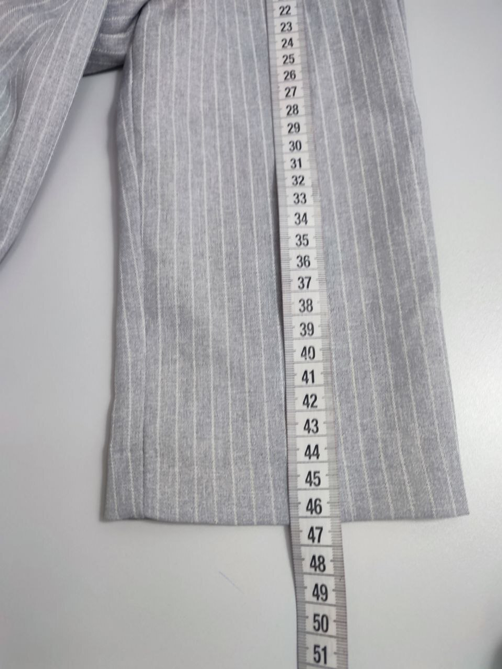 Платье Deniza светло-серое в полоску 44 размер