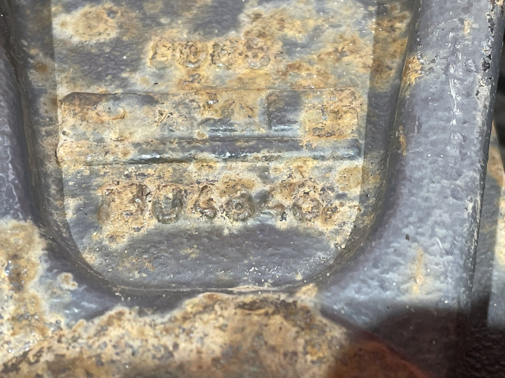 Кронштейн торсиона кабины правый